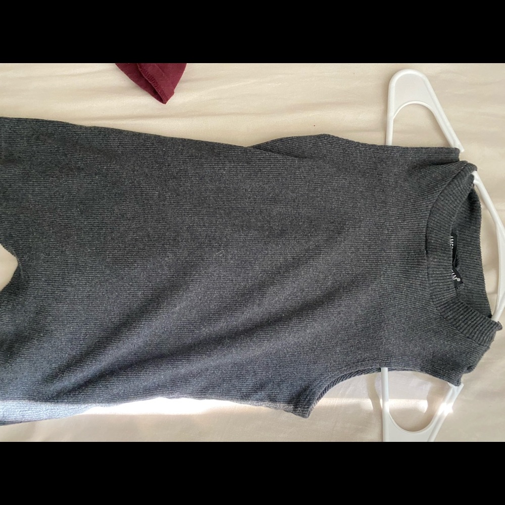 GRAY TANK TOP